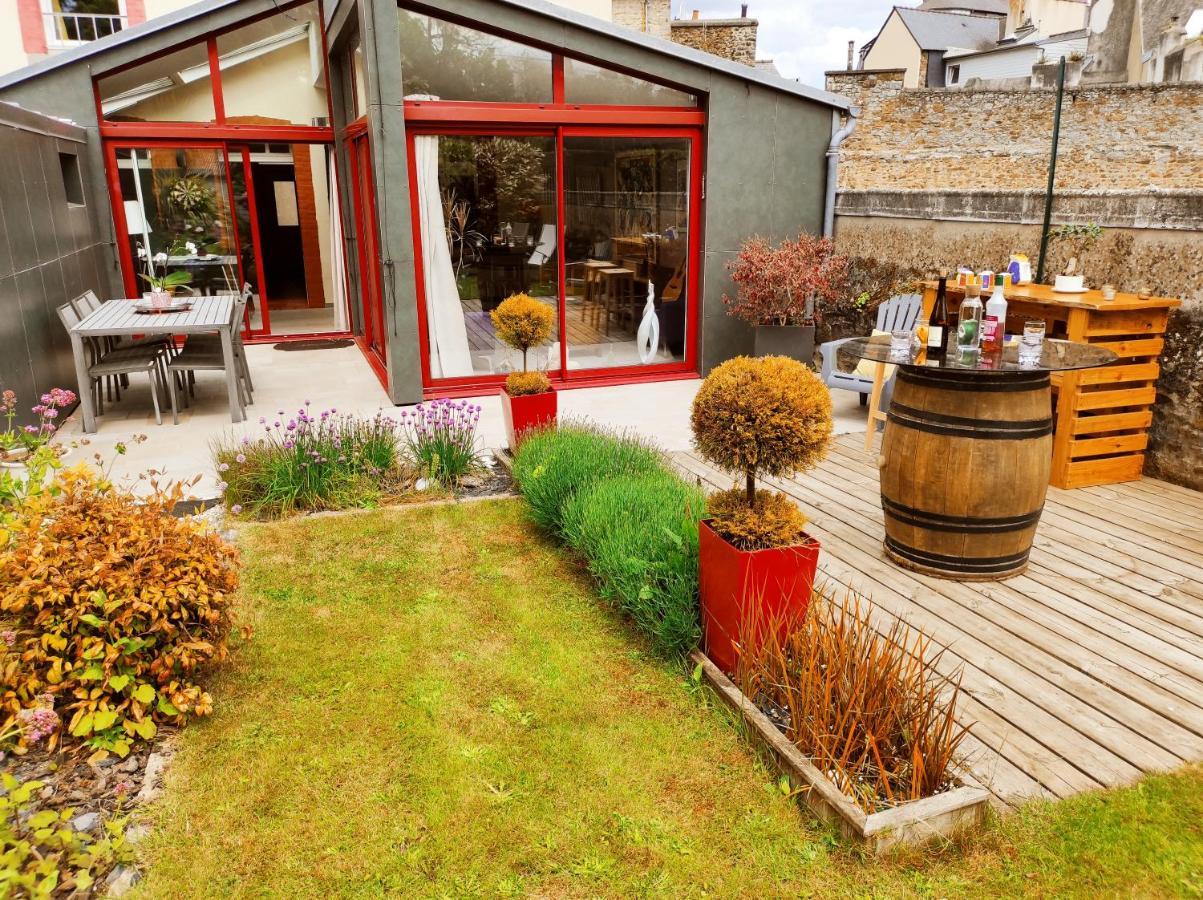Aux Trois Palmiers Bed and Breakfast Saint-Brieuc Exteriör bild