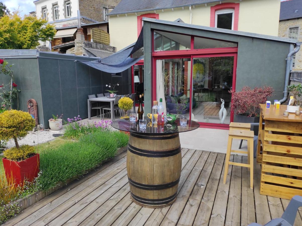Aux Trois Palmiers Bed and Breakfast Saint-Brieuc Exteriör bild